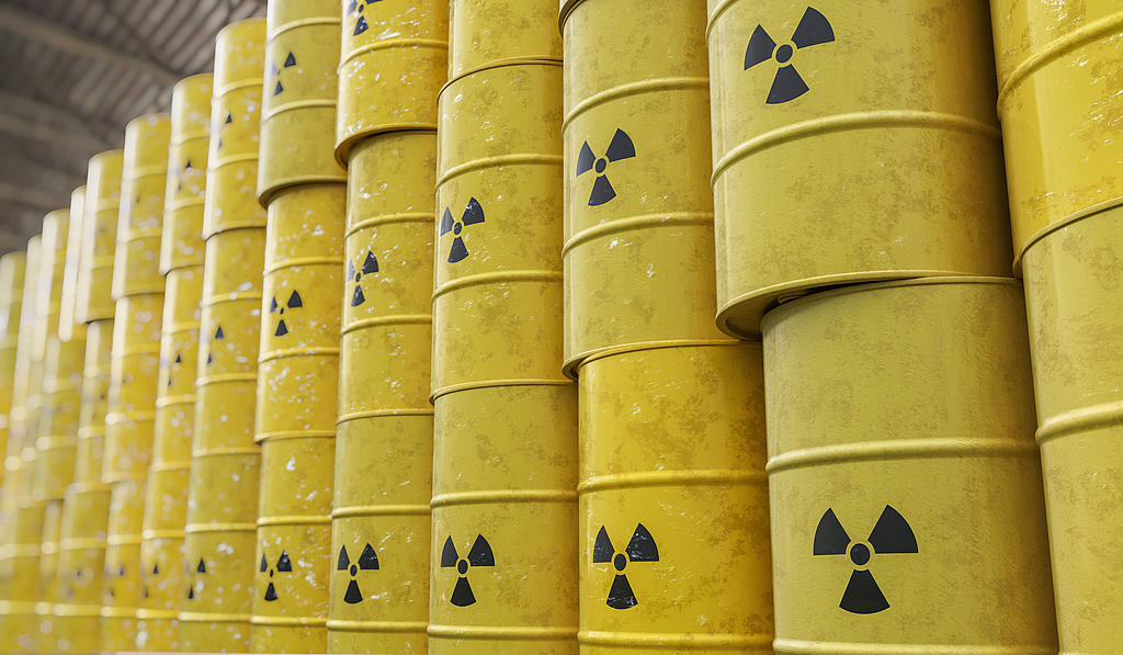Fasser mit Atommüll