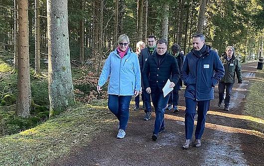 Bäche, Moore und Bergwiesen im Thüringer Wald: Naturschutzgroßprojekt startet Umsetzung